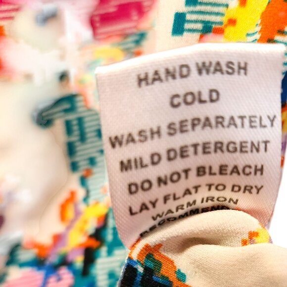 Jade Women's Bold Floral Pullover Top Crochet Accents Size XS - Picture 7 of 9